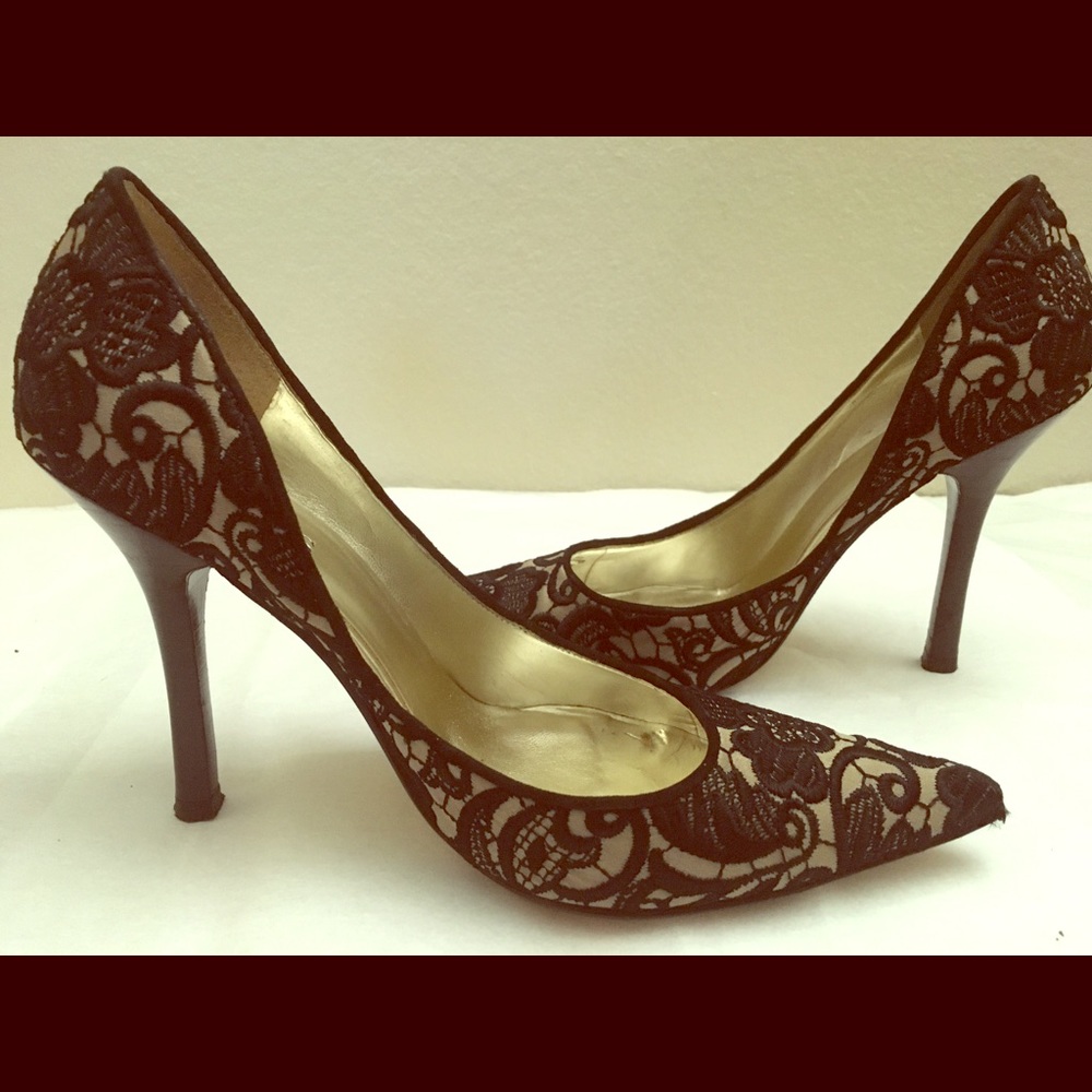 Black lace Guess Heels